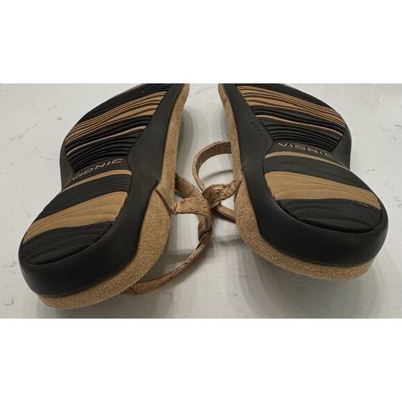 Vionic Lizbeth Size 7 Women's T-strap Orthotic Sandal Gold Cork Medallion - Picture 5 of 7